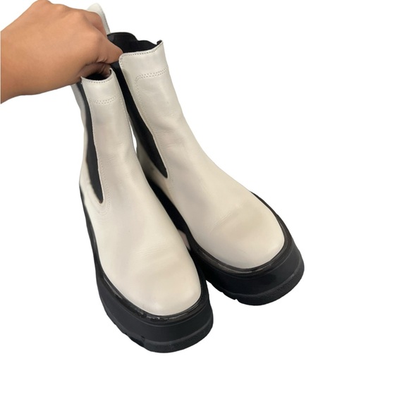 FREE PEOPLE Imogen Chelsea Platform Leather White Black Boots - Picture 5 of 14